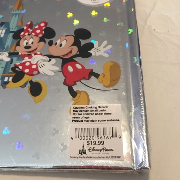 Mickey Mouse and Friends Autograph and Photo Album - Picture 6 of 7